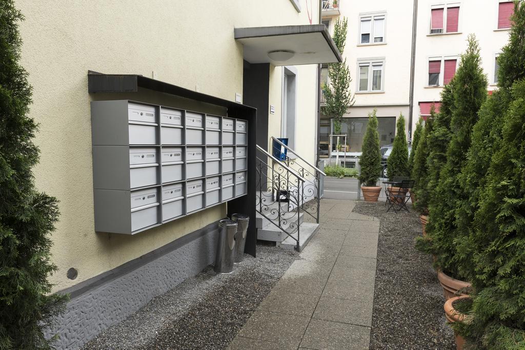 The Henry Self Check-In Guesthouse Zurich Bagian luar foto
